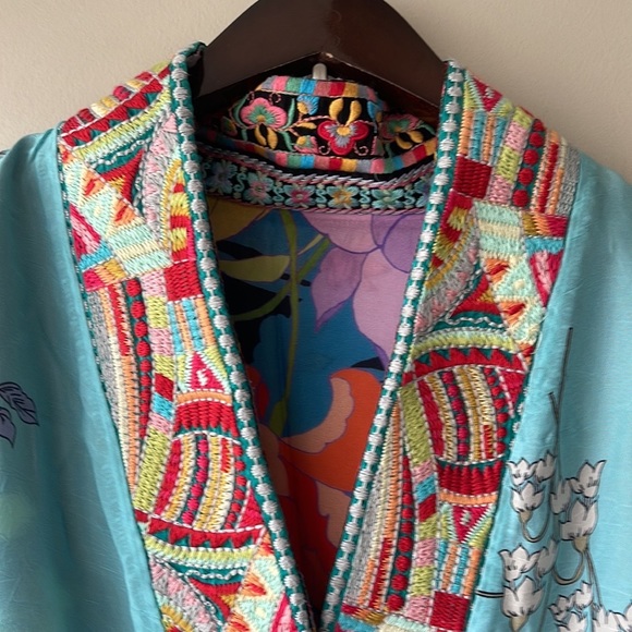 JOHNNY WAS Fuska Reversible Flower Embroidered Kimono Style Snap Front Jacket - Picture 8 of 14